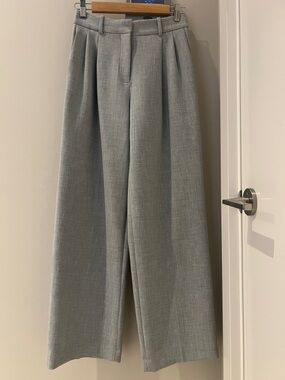 Aritzia Babaton Light Gray Wide-Leg Trousers
